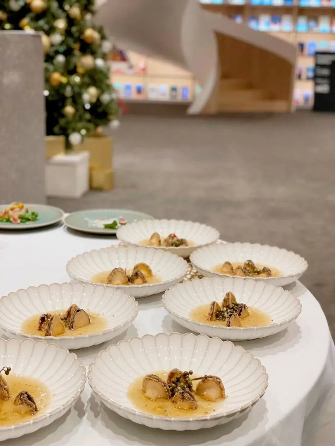 中式套餐前菜鮑魚