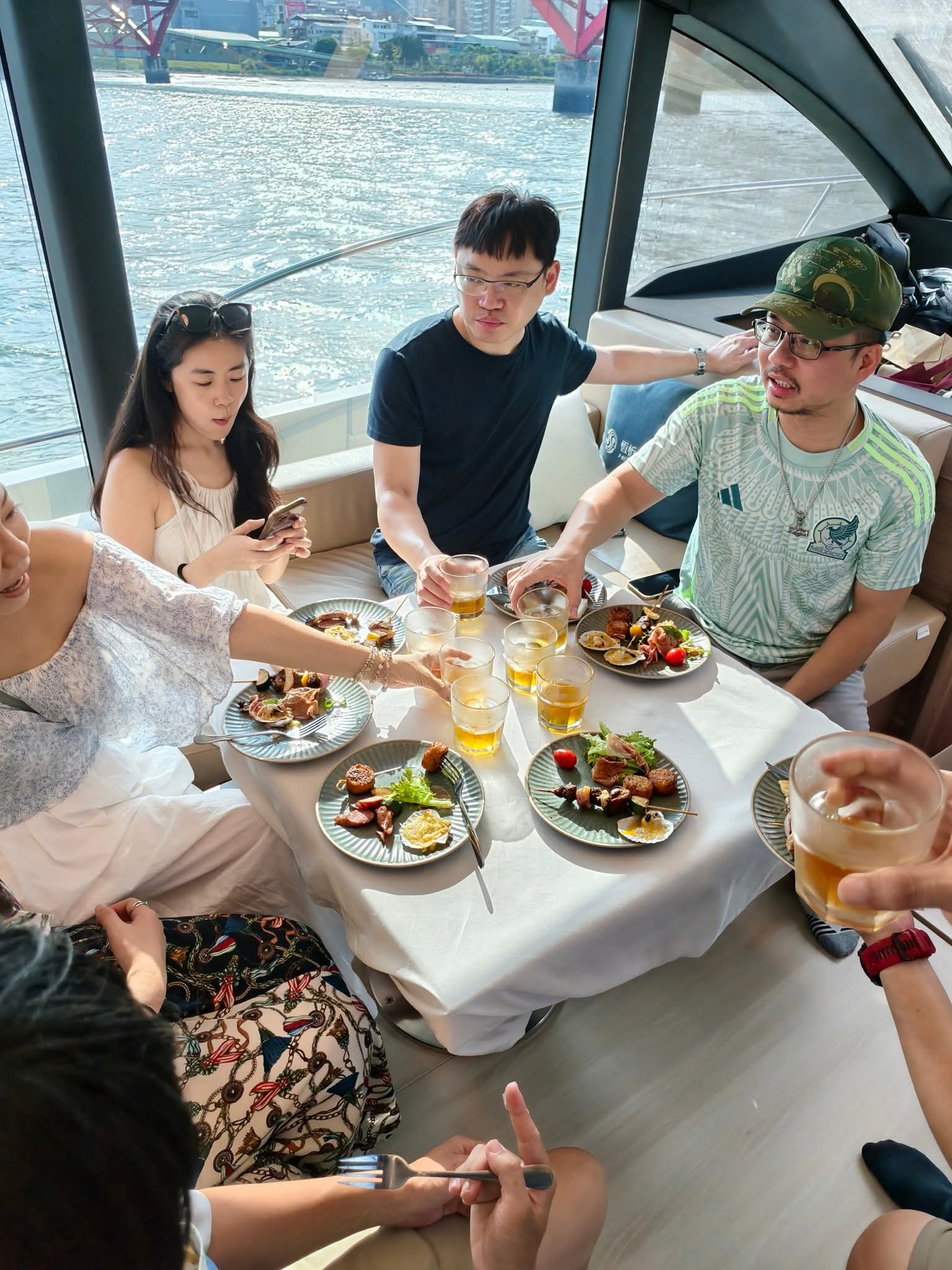 遊艇私廚餐宴